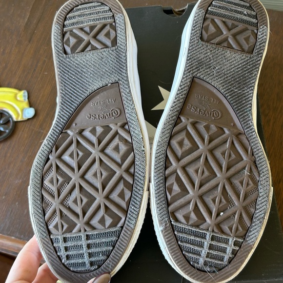 Converse - Picture 3 of 4